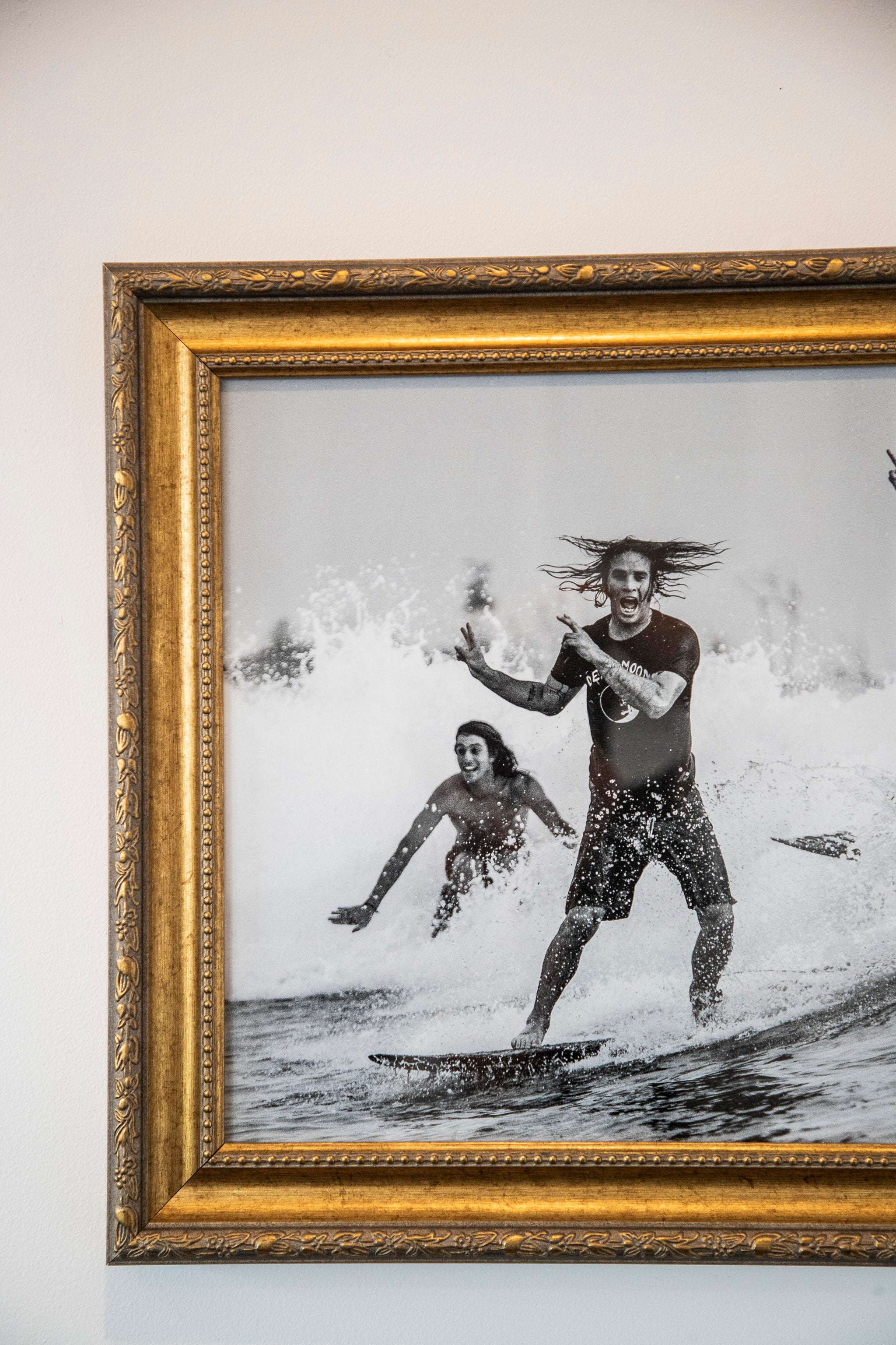 SURF PALS // OZZY WRIGHT - CRAIG ANDERSON - DION AGIUS // THIS FRAME CONTAINS GLASS