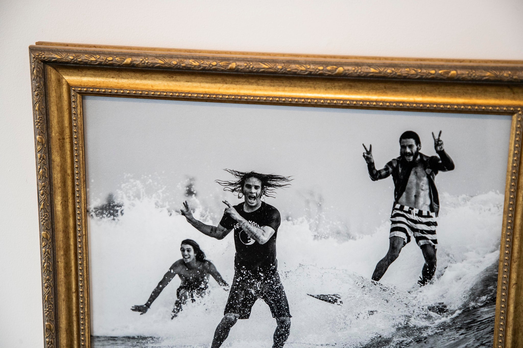 SURF PALS // OZZY WRIGHT - CRAIG ANDERSON - DION AGIUS // THIS FRAME CONTAINS GLASS